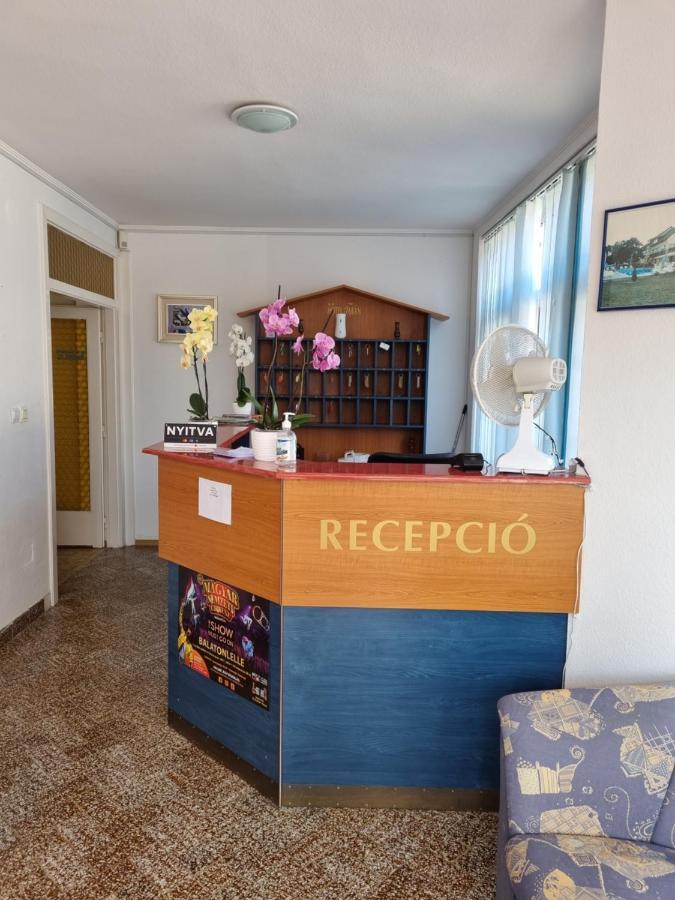 Taban Vendeghaz Balatonlelle Bed & Breakfast Exterior photo