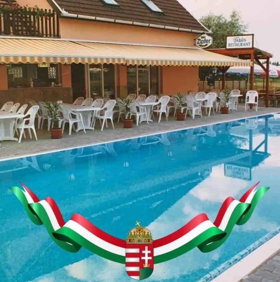 Taban Vendeghaz Balatonlelle Bed & Breakfast Exterior photo